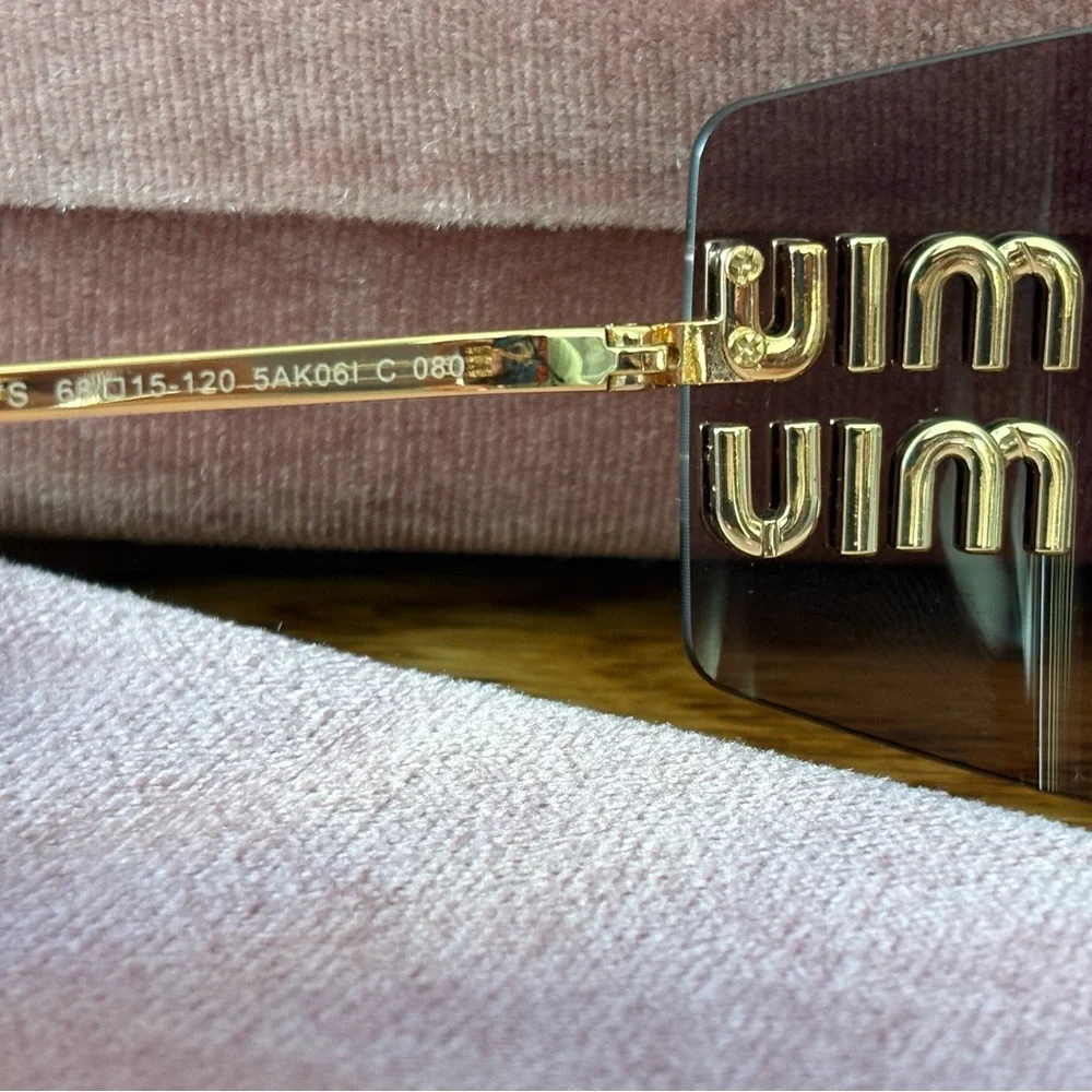 Miu Miu Sunglasses - Picture 4 of 8